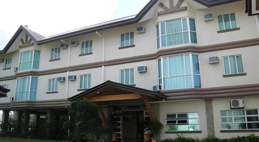 Chocolate And Berries Hotel Baliuag Extérieur photo
