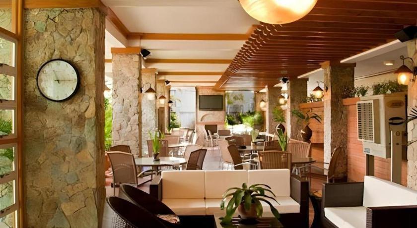 Chocolate And Berries Hotel Baliuag Extérieur photo